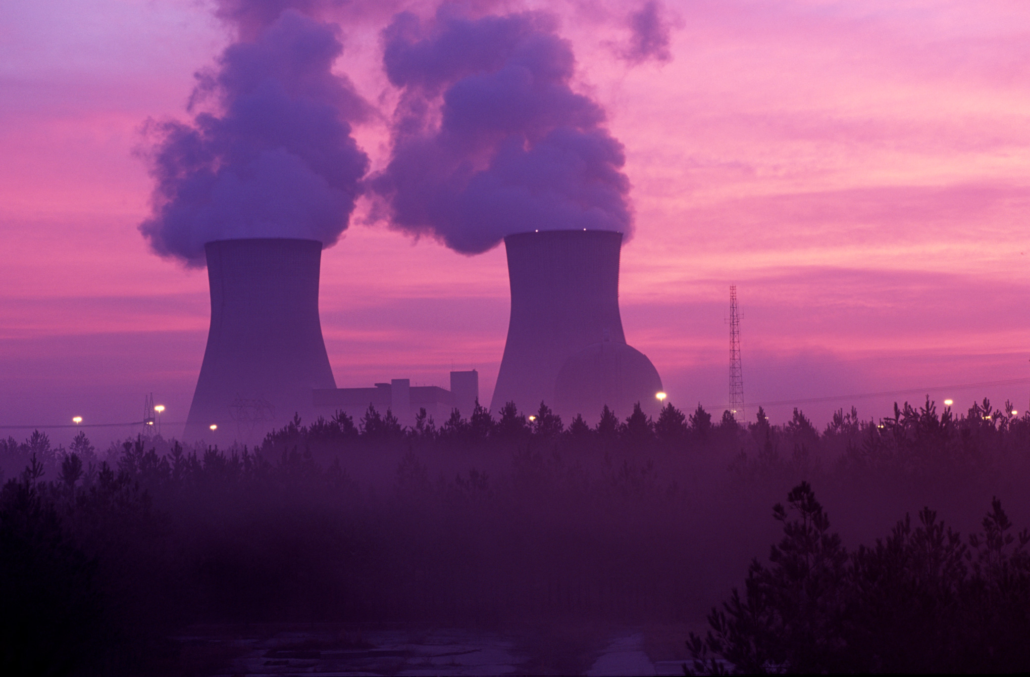 Cover Nuclear1 16