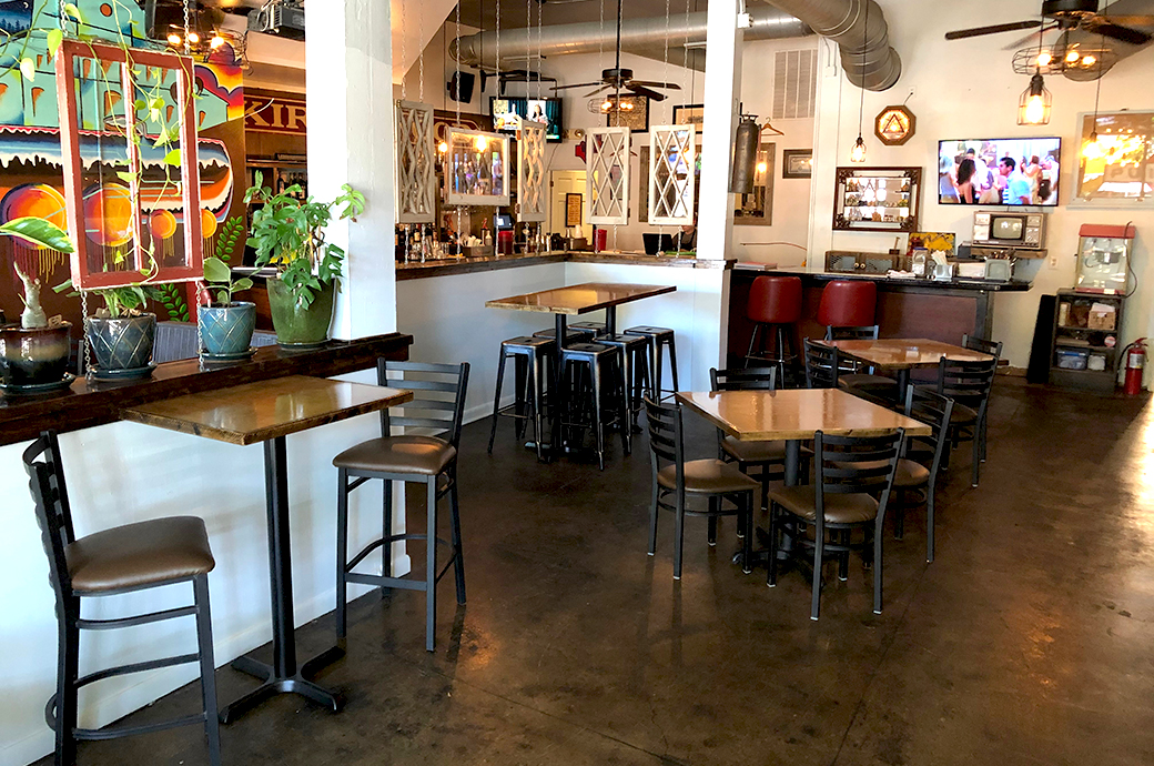 Bob&HarrietsHomeBar Interior